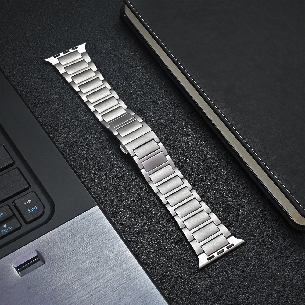 Titanium band for Apple Watch Ultra 3 2 1 49mm metal band for Apple Watch 11 46mm 10 9 8 7 45mm 6 5 4 SE 3 44mm SE 2 SE Men band