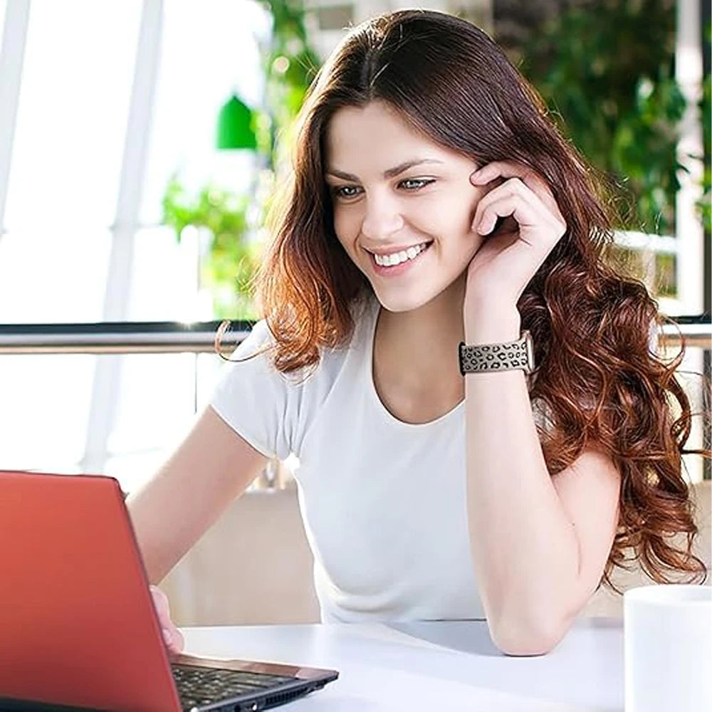 Engraved Leopard band For Apple Watch Ultra 2 3 band 49mm 44mm 41mm 40mm 45mm 38mm Silicone band Apple Watch Series 98765SE 10 11 46mm 42mm