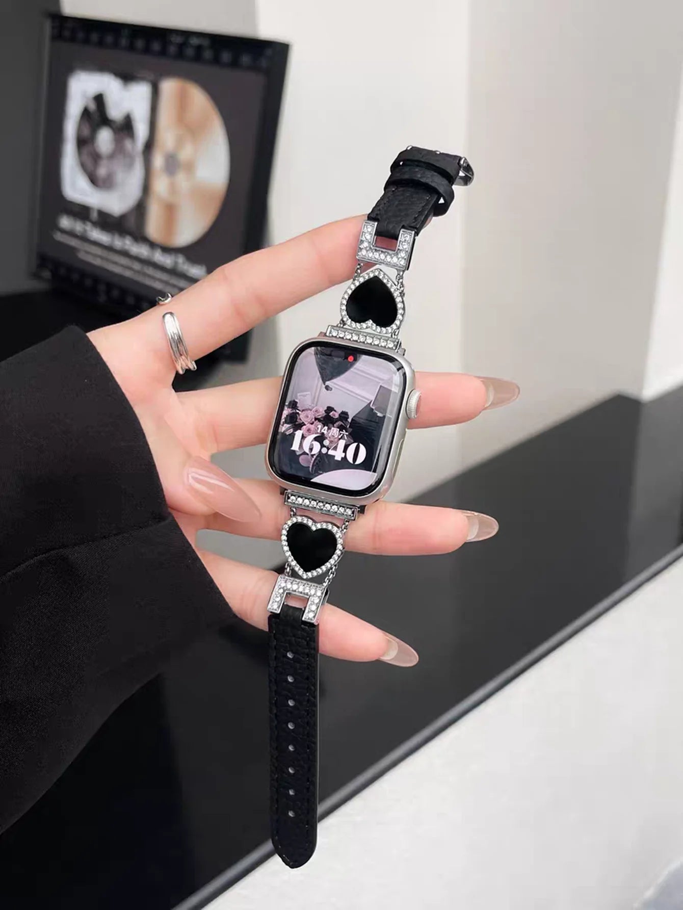 Leather loop Correa For Apple Watch band 11 10 9 8 7 6 5 4 3 38mm 40mm 41mm 42mm 44mm 45mm 46mm 49mm band