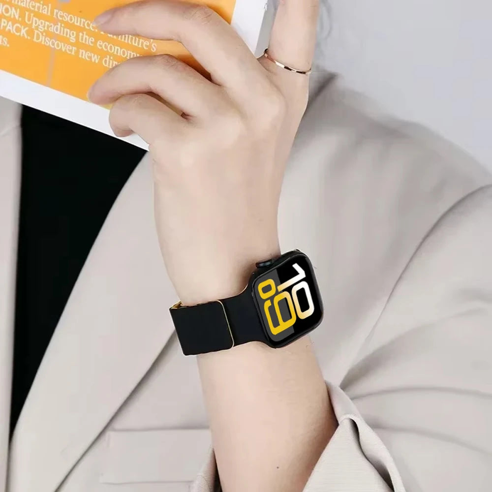 Silicone band for Apple Watch Ultra 3 2 1 49mm 11 10 42mm 46mm Magnetic band for Series 9 8 7 6 5 4 SE3 41mm 45mm 44mm 40mm