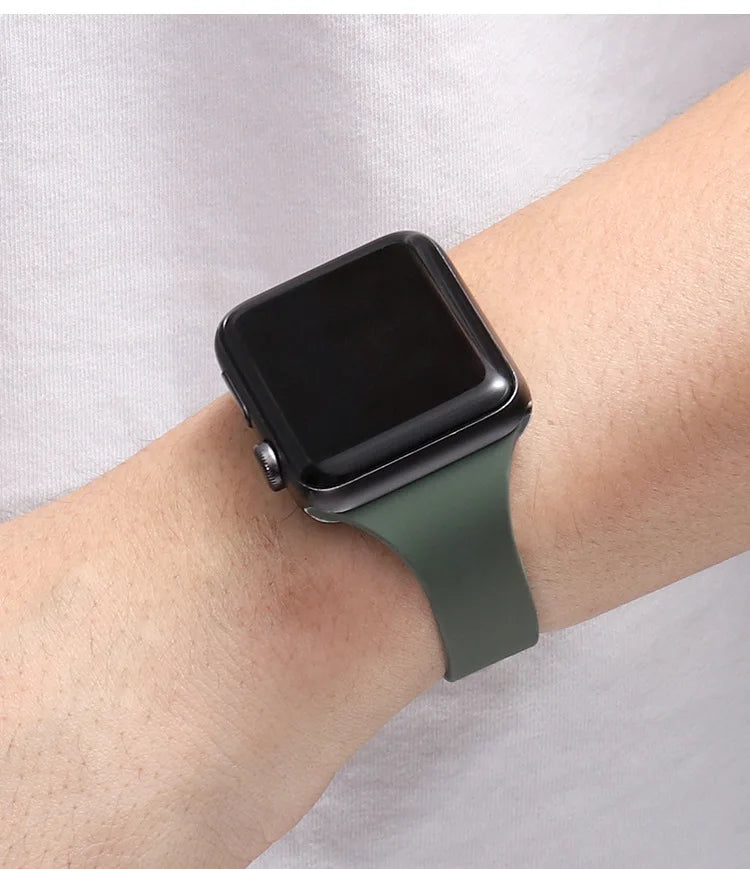 Women Slim Silicone band Magnetic Buckle band For Apple Watch Ultra 2 49mm 45mm 41mm 44mm 42mm 40mm 38mm 9 8 7 SE 6 5 4