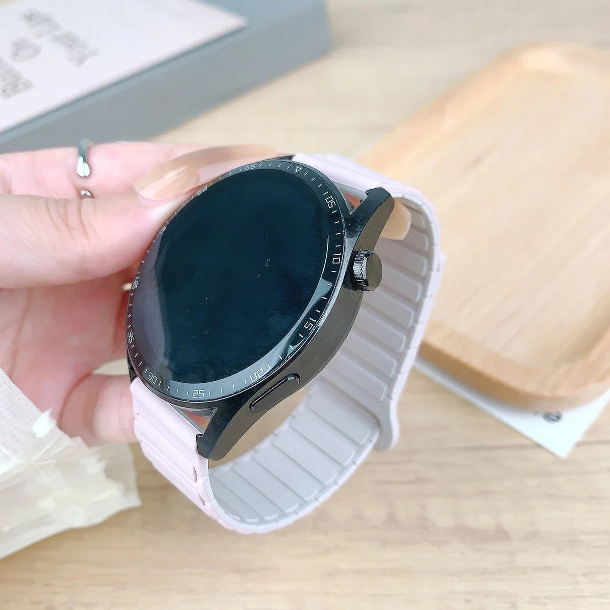 18mm 20mm 22mm Magnetic Loop Band for Samsung Galaxy Watch 7 6 5 4 44/40mm 6Classic Silicone Strap for Huawei Watch GT5 46mm