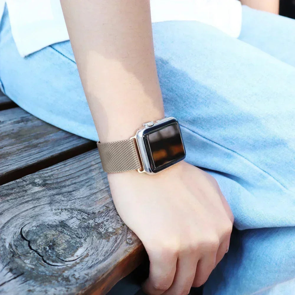 Milanese Loop for Apple Watch band 10 46mm 45mm 44mm 40mm 41mm 42mm 38mm 44mm band Ultra 2 49mm Apple Watch Series 9 8 7 6 SE 5 4 3