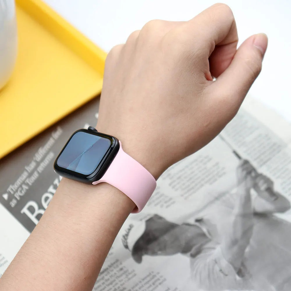 Silicone band For Apple Watch band 44mm 45mm 40mm Ultra 49mm 41mm 38mm 42mm 44mm 45mm sport band Apple Watch Series 8 7 6 5 4 3 SE