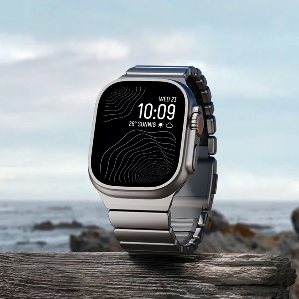 Titanium Fluoroelastomer Rubber band for Apple Watch Ultra 3 2 49mm 10 11 46mm Magnetic band for Apple Watch 9 8 7 45mm 6 SE 3 44mm