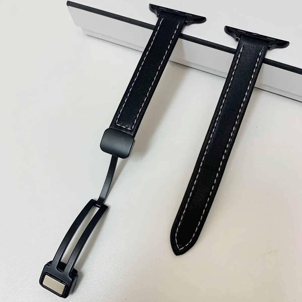 Magnetic Buckle band For Apple Watch 10 42mm 46mm SE 44mm 40mm 9 8 7 41mm 45mm Folding Slim Leather band Apple Watch Series 10 8 7 6 5