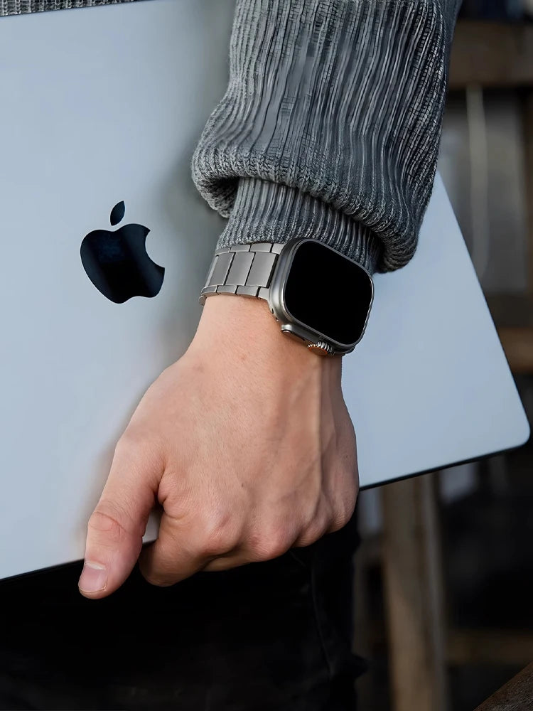 Luxury Titanium Alloy band For Apple Watch Ultra 2 10 9 8 7 6 5 metal band For Apple Watch 38mm 40mm 41mm 42mm 45mm 46mm 49mm