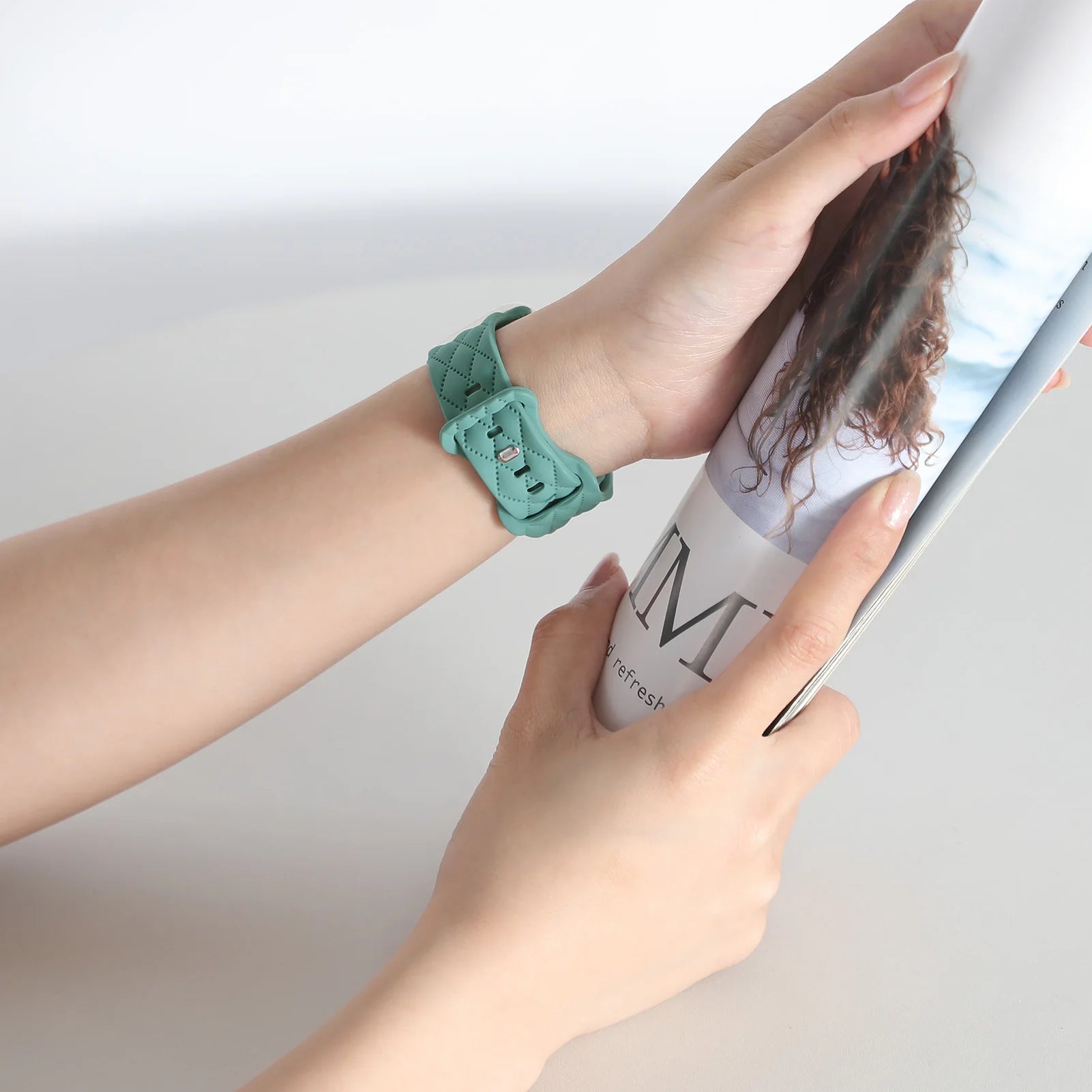 Sport band For Apple Watch Series SE 10 8 9 7 6 5 44mm 42mm 46mm 45mm 41mm Ultra 2 49mm Silicone band correa Apple Watch bands