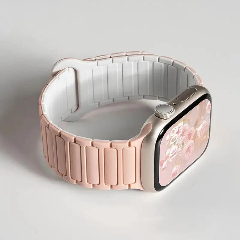 Silicone band Magnetic band for Apple Watch 46mm 42mm 49mm 45mm 41mm 44mm 40mm for Apple Watch Ultra 3 Series 11 10 9 8 7 6 SE 3 5 4