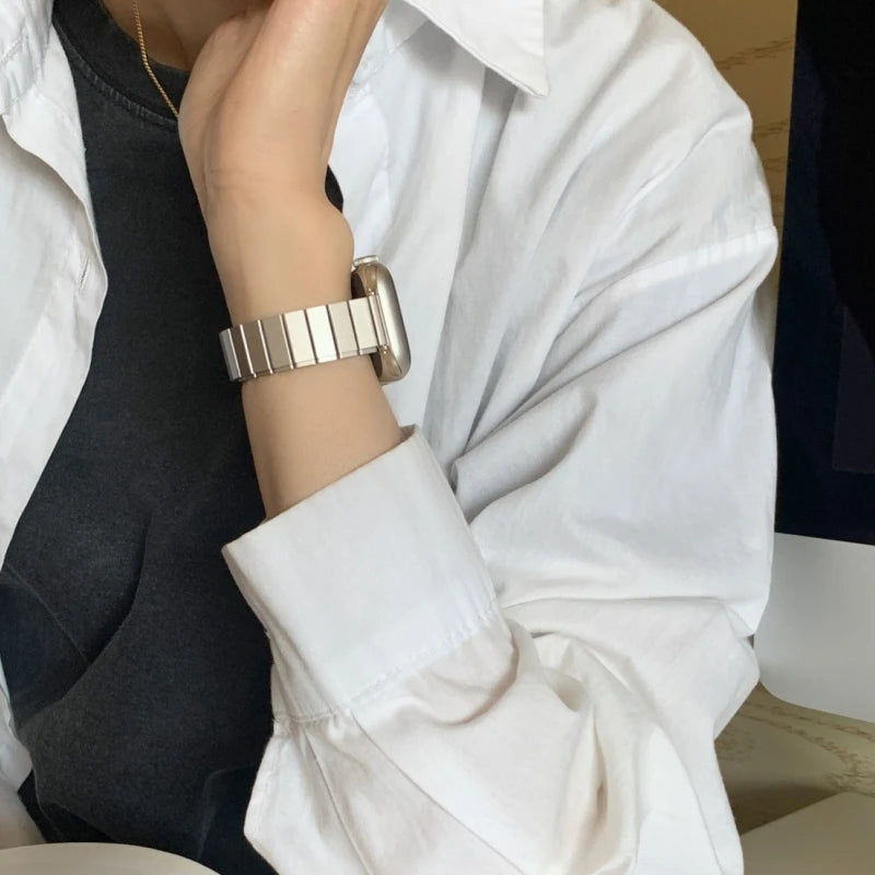 Luxury metal Stainless Steel band For Apple Watch 44mm 40mm 45mm 41mm 49mm 42mm 38mm band For Apple Watch Ultra Series 9 8 SE 7 6 5 4 3