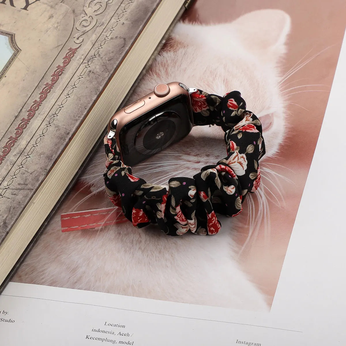 Scrunchie Compatible For Apple Watch band 49mm 40mm 41mm 38mm 42mm 44mm 45mm Cute Printed Elastic For Apple Watch Series 9 8 7 6 5 3 SE