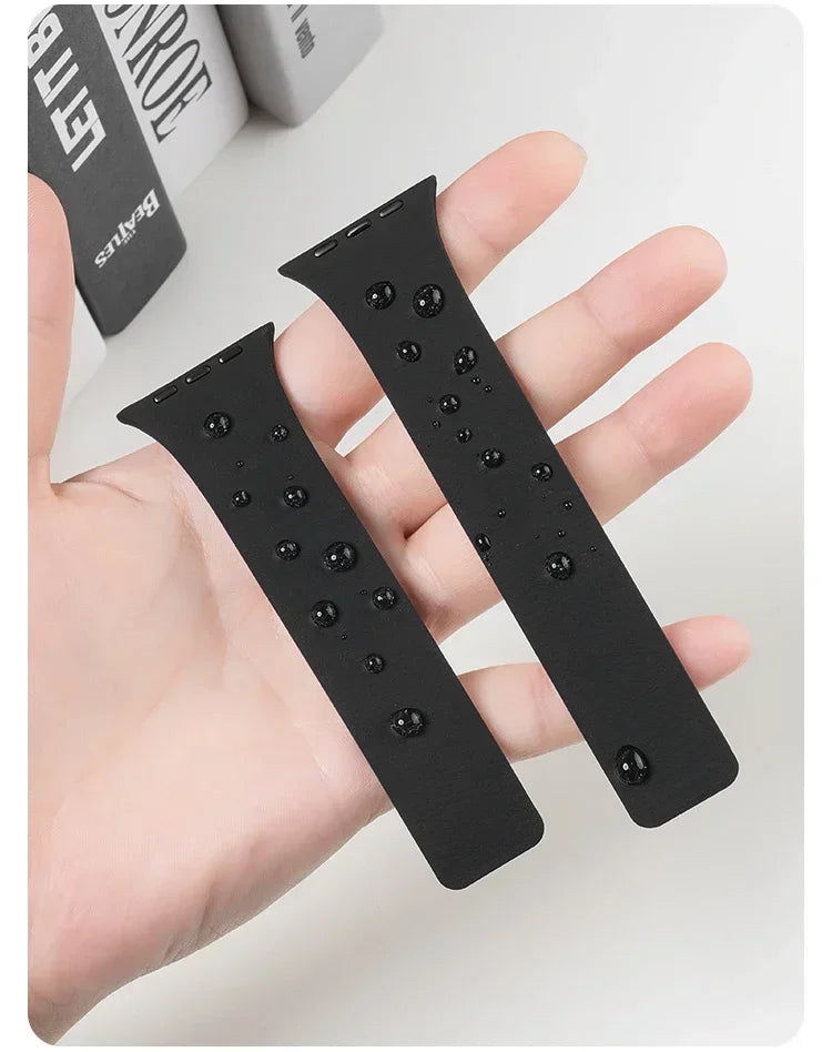 Magnetic band For Apple Watch band Ultra 2 49mm 44mm 45mm 46mm 42mm 40mm Belt Silicone band Apple Watch Series 10 8 7 6 5 9 SE