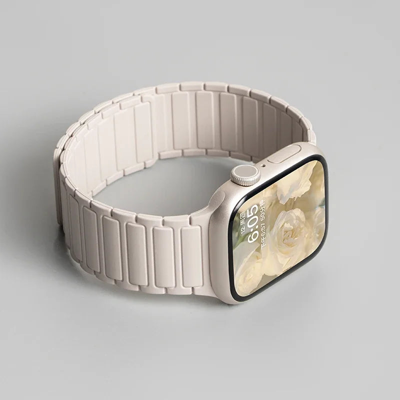 Silicone band for Apple Watch 46mm 42mm 49mm 45mm 41mm 44mm 40mm Magnetic band for Apple Watch Ultra 2 Series 10 9 8 7 6 SE 5 4 3