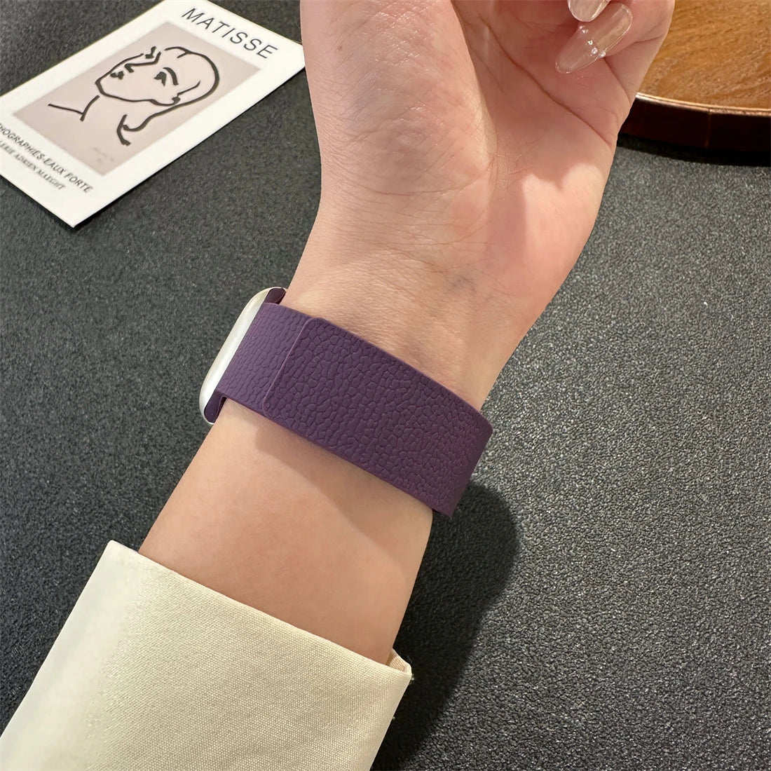 Leather Watch band for Apple Watch band 44mm 49mm 45mm 42mm 40mm 46mm 38mm 41mm band Apple Watch Series 10 Ultra 9 8 7 6 5 4 3 SE