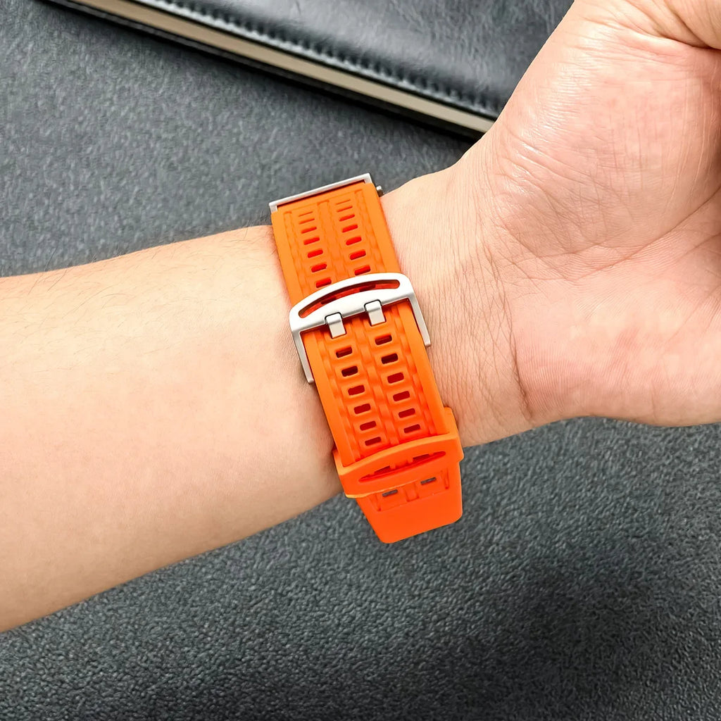 Soft Silicone band for Apple Watch Ultra 2 49mm 45mm 42mm 44mm sport Breathable band for Apple Watch Series 9 8 7 6 5 4 band