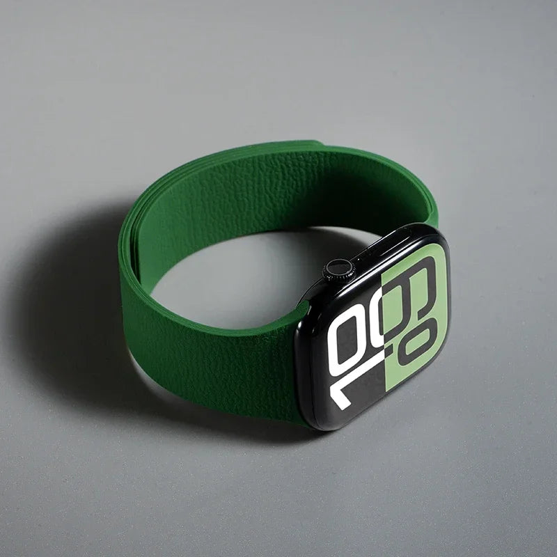 Magnetic band For Apple Watch band Ultra 2 49mm 44mm 45mm 46mm 42mm 40mm Belt Silicone band Apple Watch Series 10 8 7 6 5 9 SE