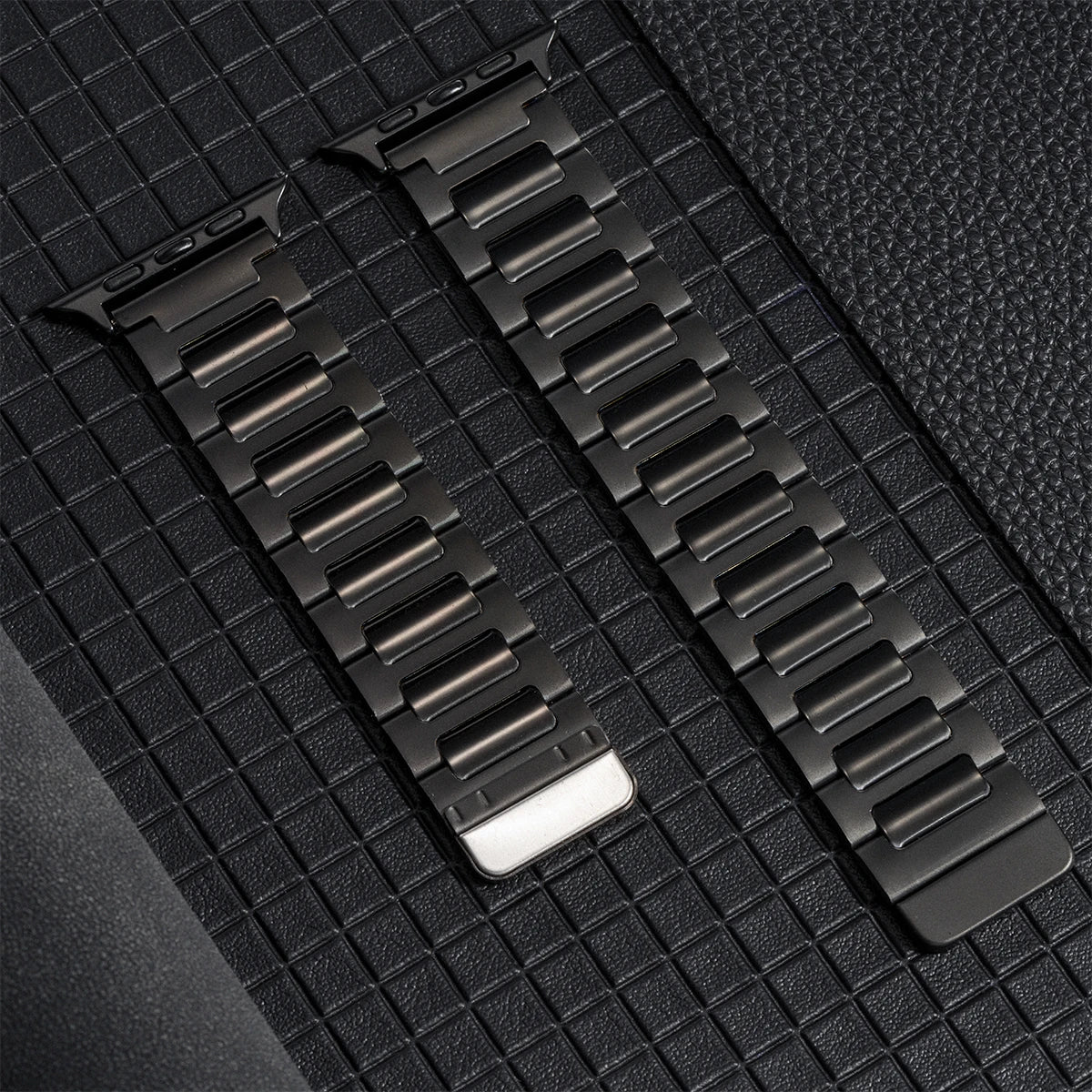 Magnetic Stainless Steel band for Apple Watch band 46mm 45mm 44mm 49mm metal belt band for Apple Watch 10 9 8 7 6 3 5 SE Ultra 2