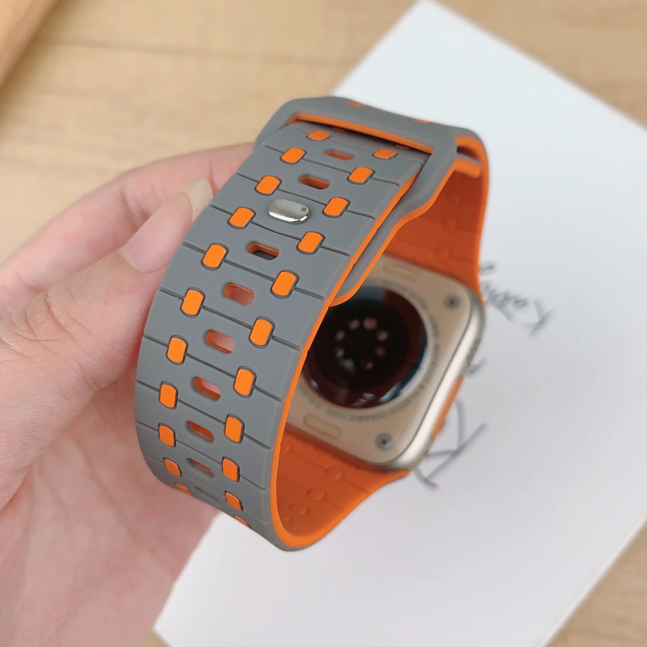 Silicone band For Apple Watch band 45mm 41mm 44mm 49mm 40mm 38mm 42mm 46mm band correa Apple Watch Series 10 9 8 7 6 5 3 SE Ultra