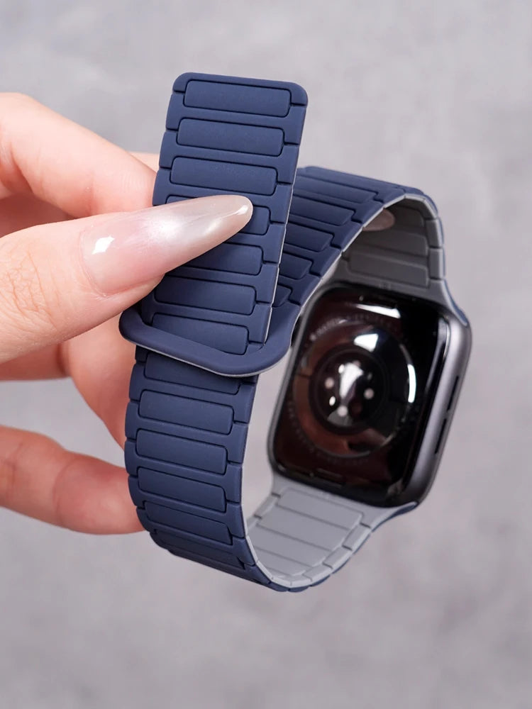 Magnetic Silicone band for Apple Watch Ultra 3 band 49mm 46mm 42mm 45mm 44mm 40mm band correa Apple Watch Series 11 10 9 8 7 SE