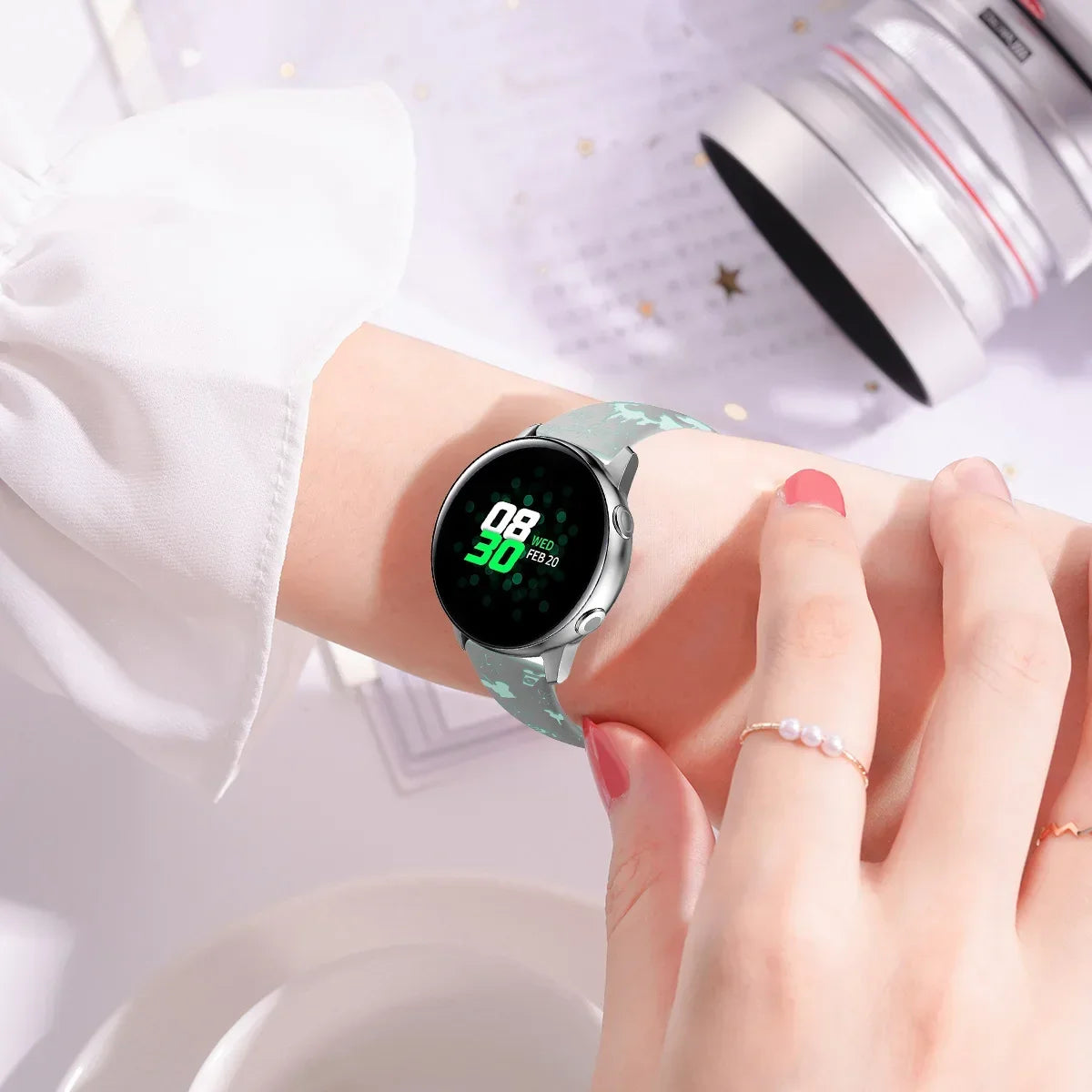 20mm Castle Floral Engraved Band for Samsung Galaxy Watch 7 6 5 4 40/44mm Silicone Cute Strap for Watch 6Classic 47mm 5Pro 45mm