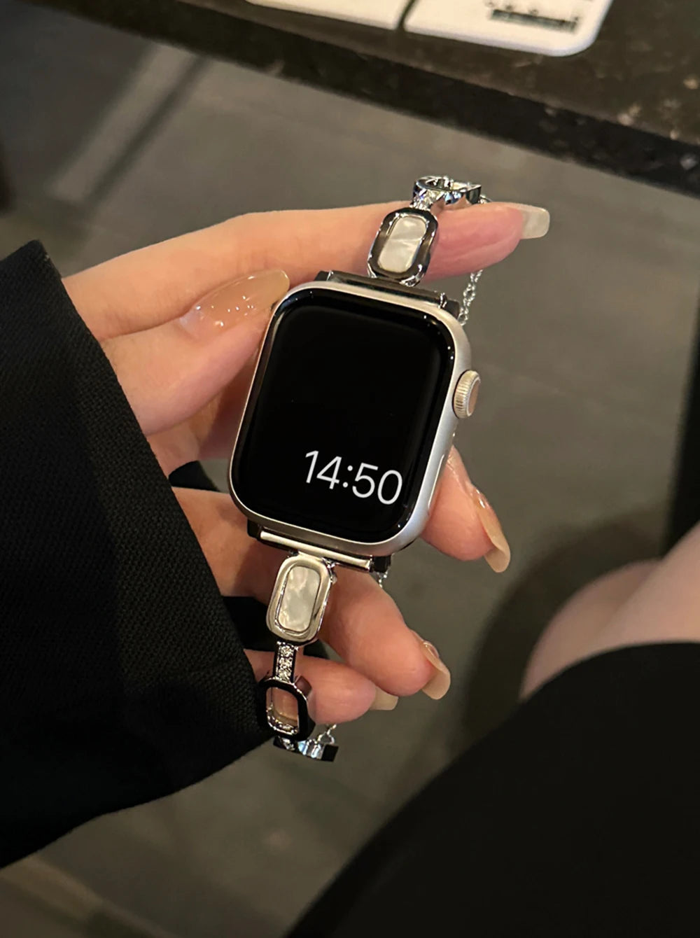 Women metal band for Apple Watch 10 9 8 band 42mm 46mm 41mm 45mm 40mm 44mm band Apple Watch Series 7 SE 6 5 Ultra watch band Belt