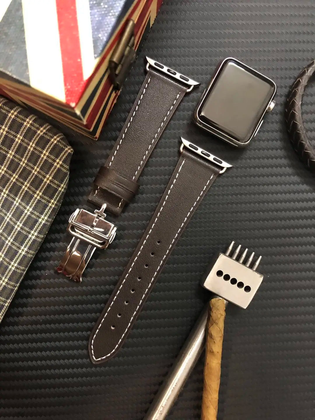 Genuine Leather band For Apple Watch Series 11 10 9 8 SE 3 band 46mm 44mm 41mm 45mm 42mm 38mm band Apple Watch Ultra 3 2 1 49mm