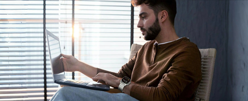 Luxury Titanium band for Apple Watch band Ultra 2 49mm 46mm 45mm 42mm Magnetic Correa for Apple Watch Series 10 9 8 7 6 SE 5 band