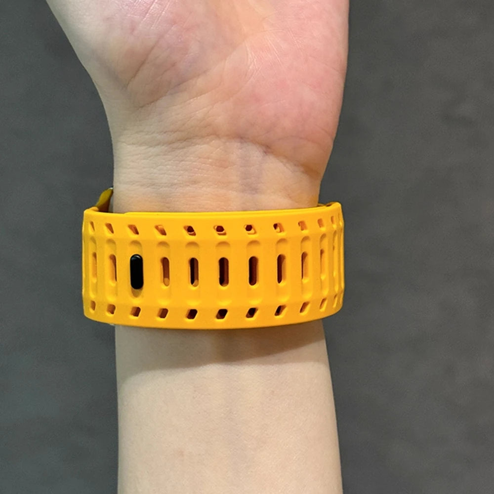 Magnetic Silicone band for Apple Watch Ultra 3 2 1 49mm Series 11 10 46mm Sport watch band Apple Watch 9 8 7 6 5 SE 3 45mm 44mm Band