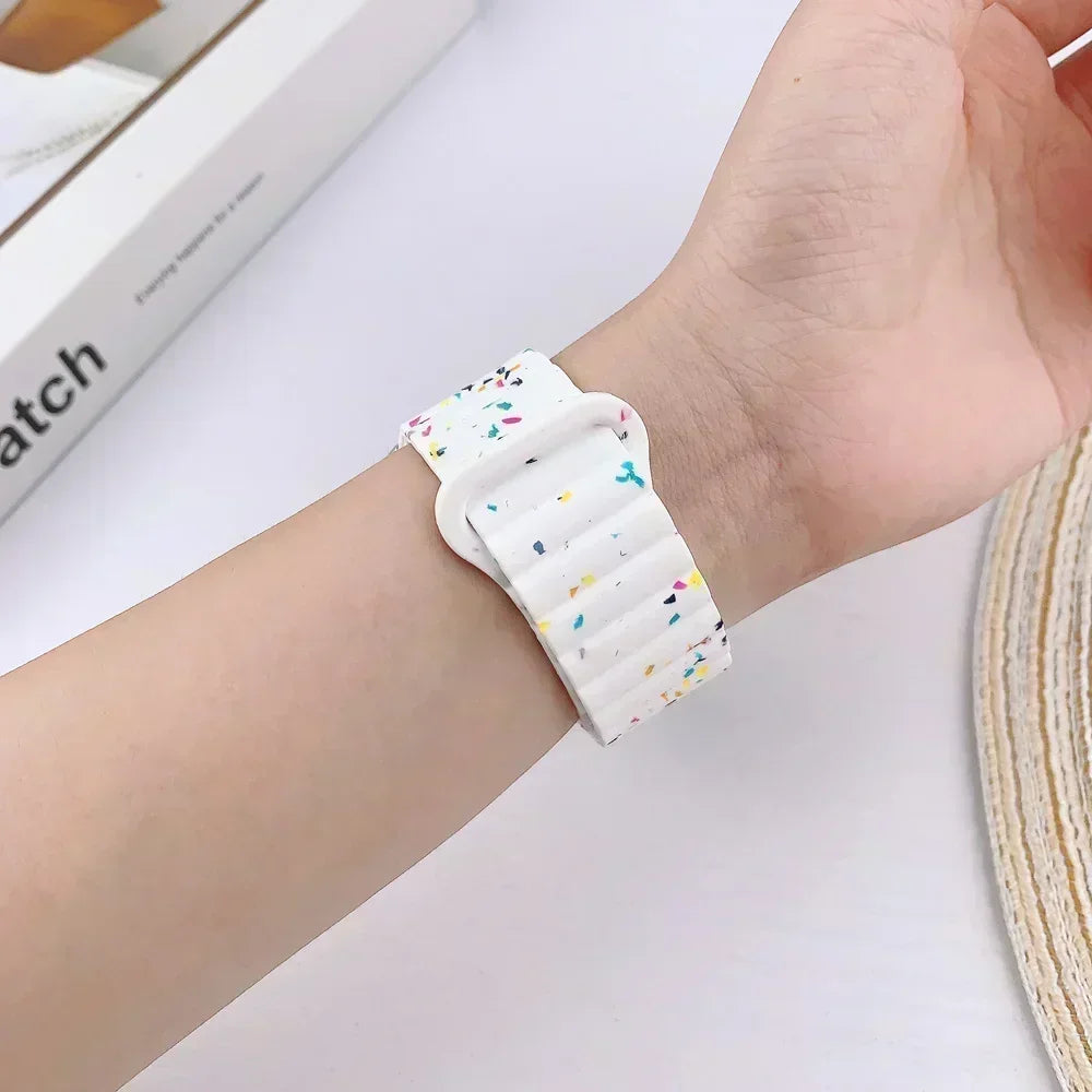 Magnetic band For Apple Watch band 45mm 38mm 49mm 40mm 42mm 41mm Silicone Sport band Apple Watch Series Ultra 10 9 6 5 7 8 SE 44mm