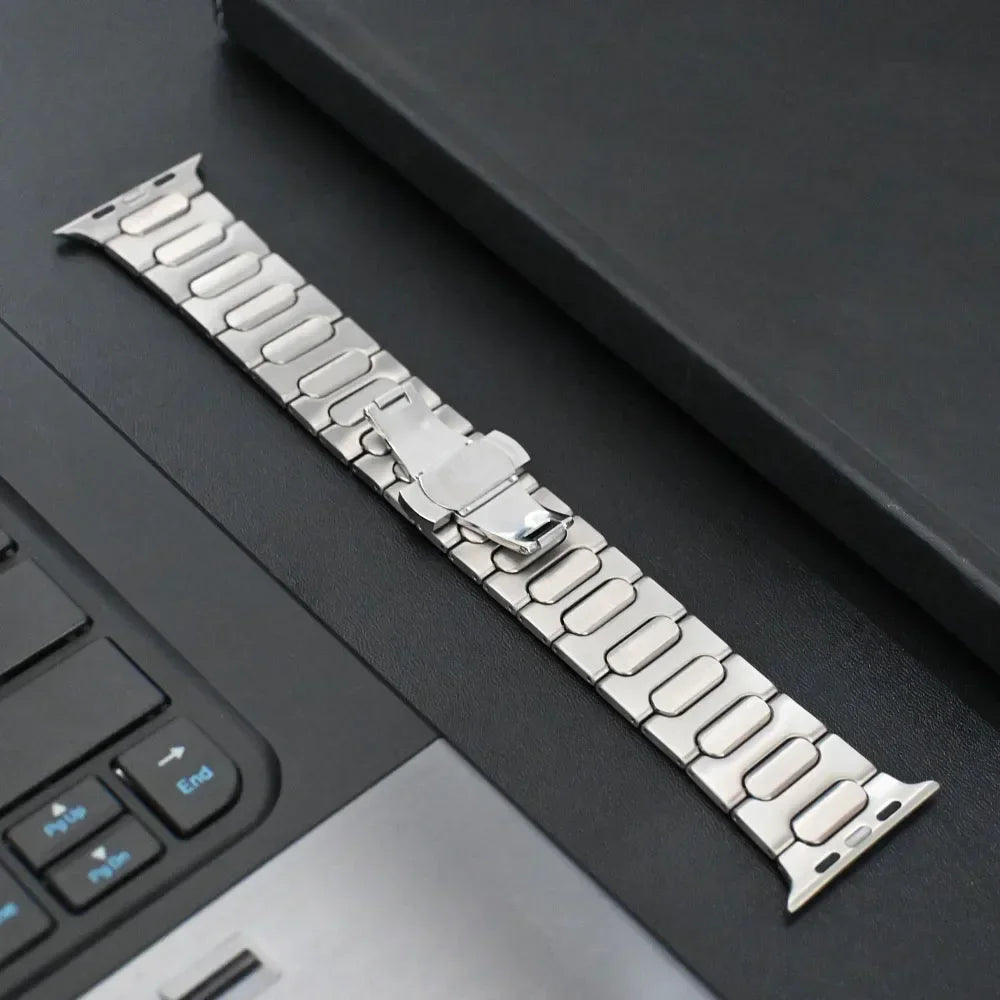 Titanium band for Apple Watch Ultra 3 2 49mm 9 45mm Men band for Apple Watch Series 11 10 6 5 SE 44mm 46mm metal watch band