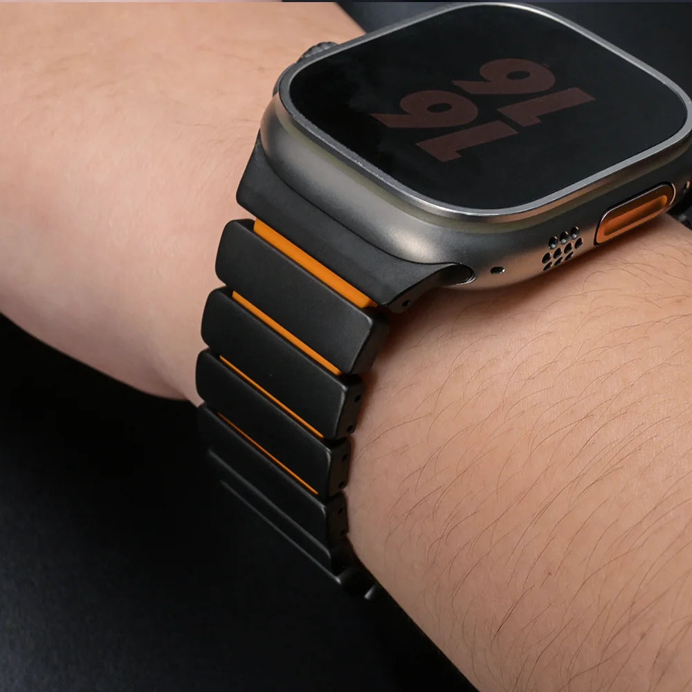 Titanium Fluoroelastomer Rubber band for Apple Watch Ultra 3 2 49mm Series 11 10 46mm band for Apple Watch 9 8 7 6 5 SE 3 44mm 45mm