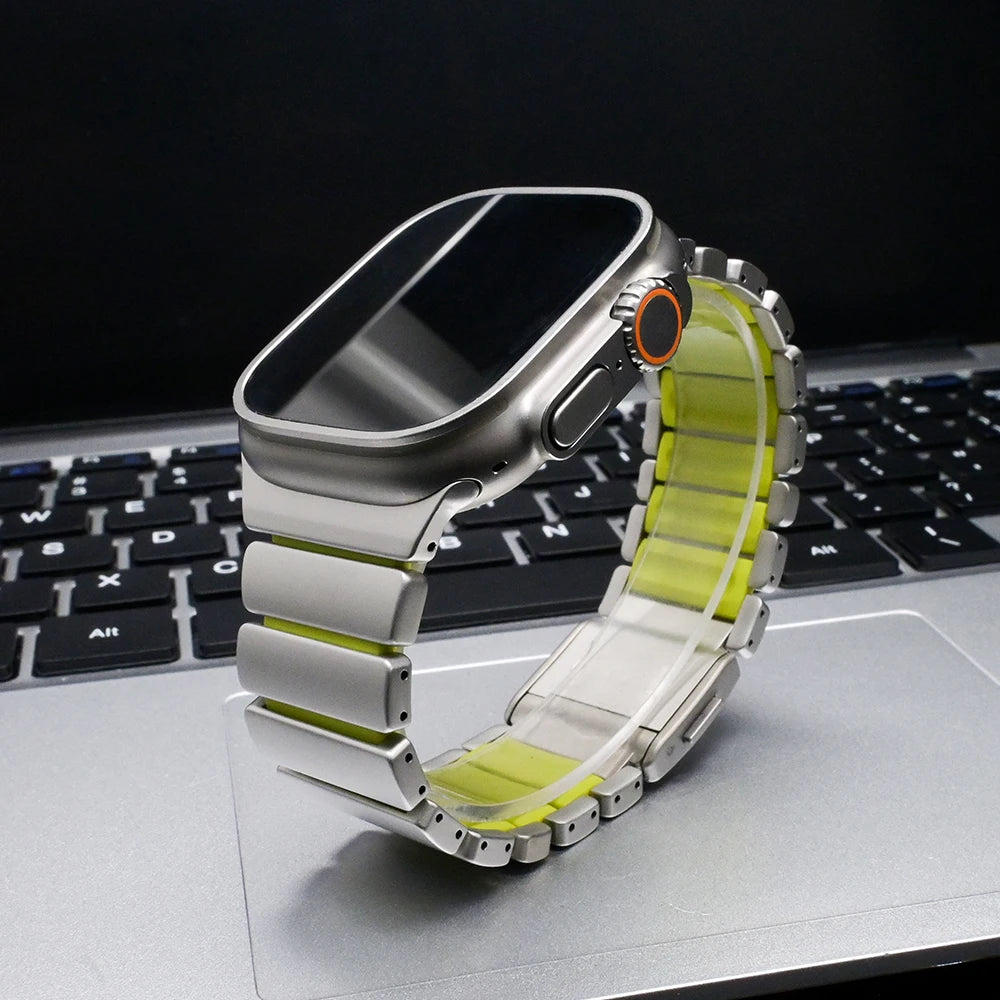 Titanium Fluoroelastomer Rubber band for Apple Watch Ultra 3 2 49mm Series 11 10 46mm band for Apple Watch 9 8 7 6 5 SE 3 44mm 45mm