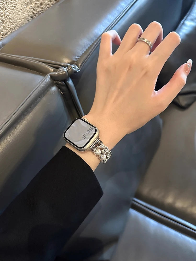 Luxury Diamond band For Apple Watch Ultra 10 9 8 7 6 5 4 Woman Pearl band For Apple Watch 38mm 40mm 41mm 42mm 45mm 46mm 49mm