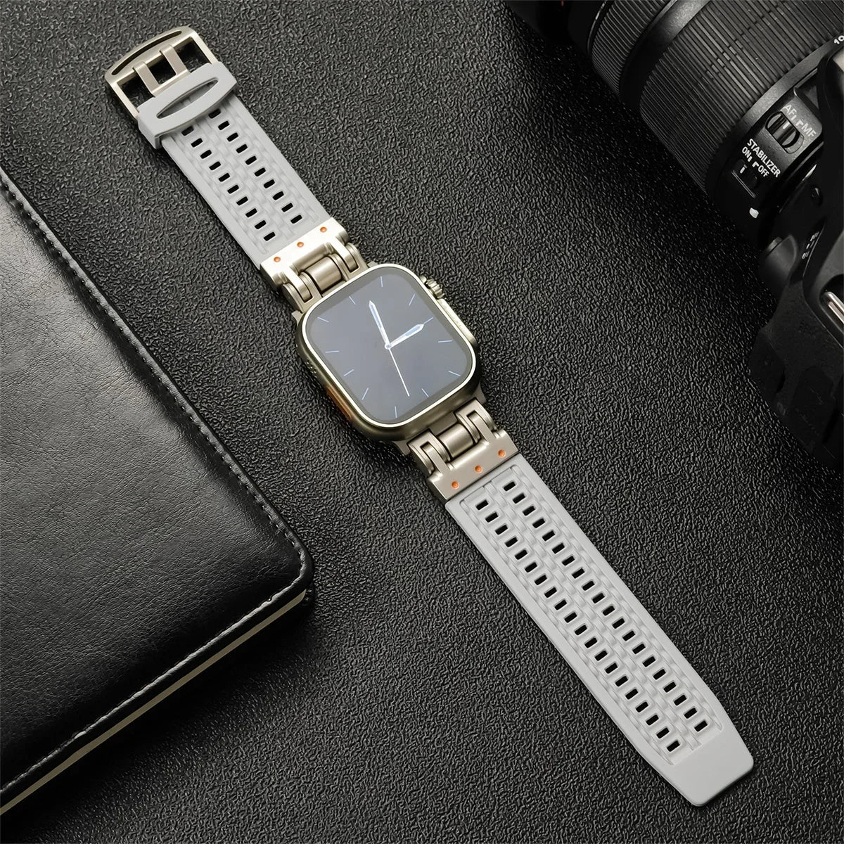 Soft Silicone band for Apple Watch Ultra 2 49mm 45mm 42mm 44mm sport Breathable band for Apple Watch Series 9 8 7 6 5 4 band