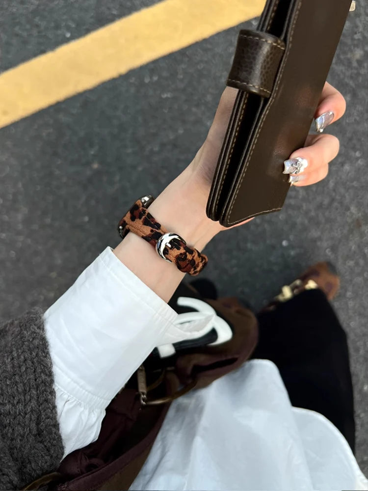 Retro Leather Leopard band For Apple Watch Ultra 10 9 8 7 6 5 SE 4 Girl Slim band For Apple Watch 41mm 40mm 38mm 49mm 42mm 45mm 46mm