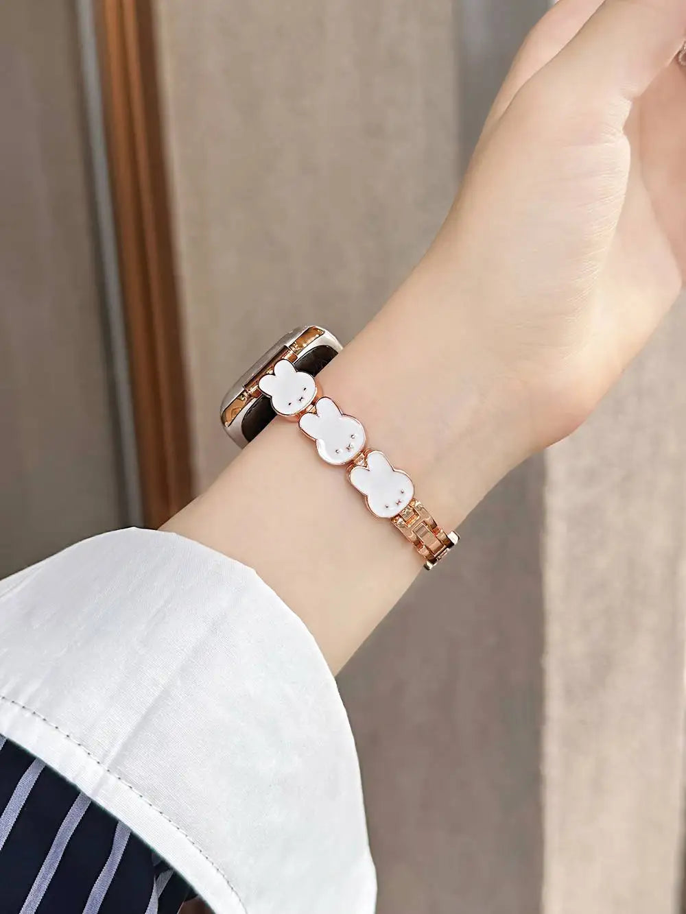 Nice band For Apple Watch band link women Series 11 8 7 6 10 9 40mm 41mm 38mm 42mm 44mm 45mm 46mm band