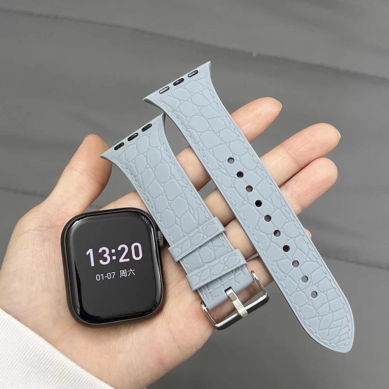 Silicone band for Apple Watch band 46mm 40mm 44mm 41mm 45mm 42mm band Correa Apple Watch Series 10 SE 9 8 7 6 5 3 Ultra 2 49mm