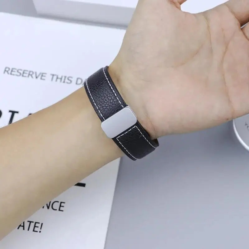 No Gaps Leather Band For Samsuang Galaxy Watch 7 6 5 4 40 44mm 5Pro Magnetic Buckle Strap Galaxy Watch 4 6 Classic 43 4742 46mm