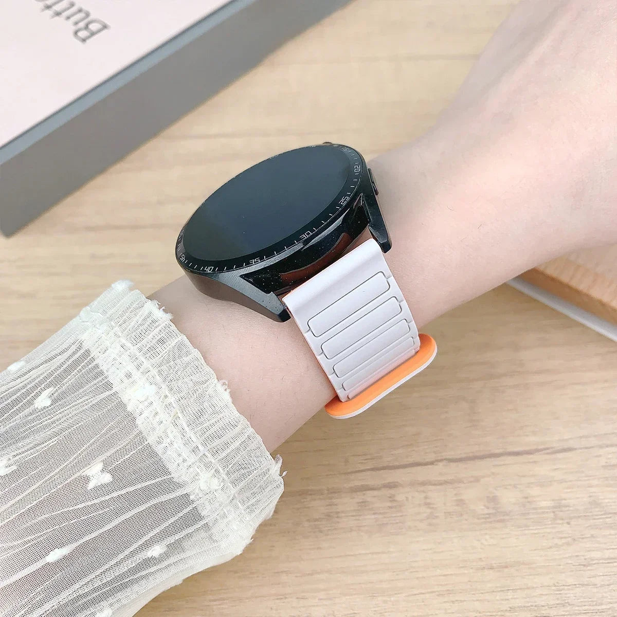 18mm 20mm 22mm Magnetic Loop Band for Samsung Galaxy Watch 7 6 5 4 44/40mm 6Classic Silicone Strap for Huawei Watch GT5 46mm