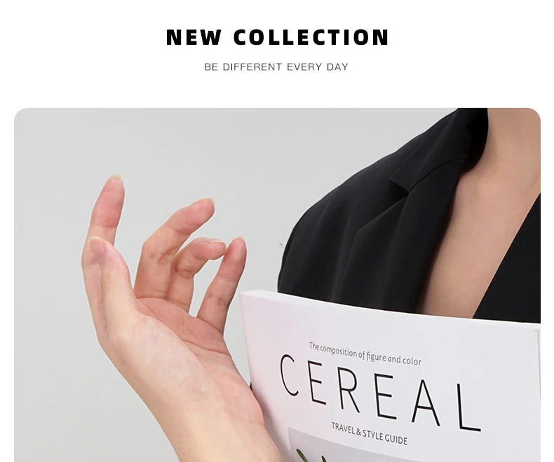 Leather band for Apple Watch 10 band 46mm 42mm 44mm 40mm 41mm 45mm Women Stainless Steel band Apple Watch Series 9 8 SE 7 6 Belt