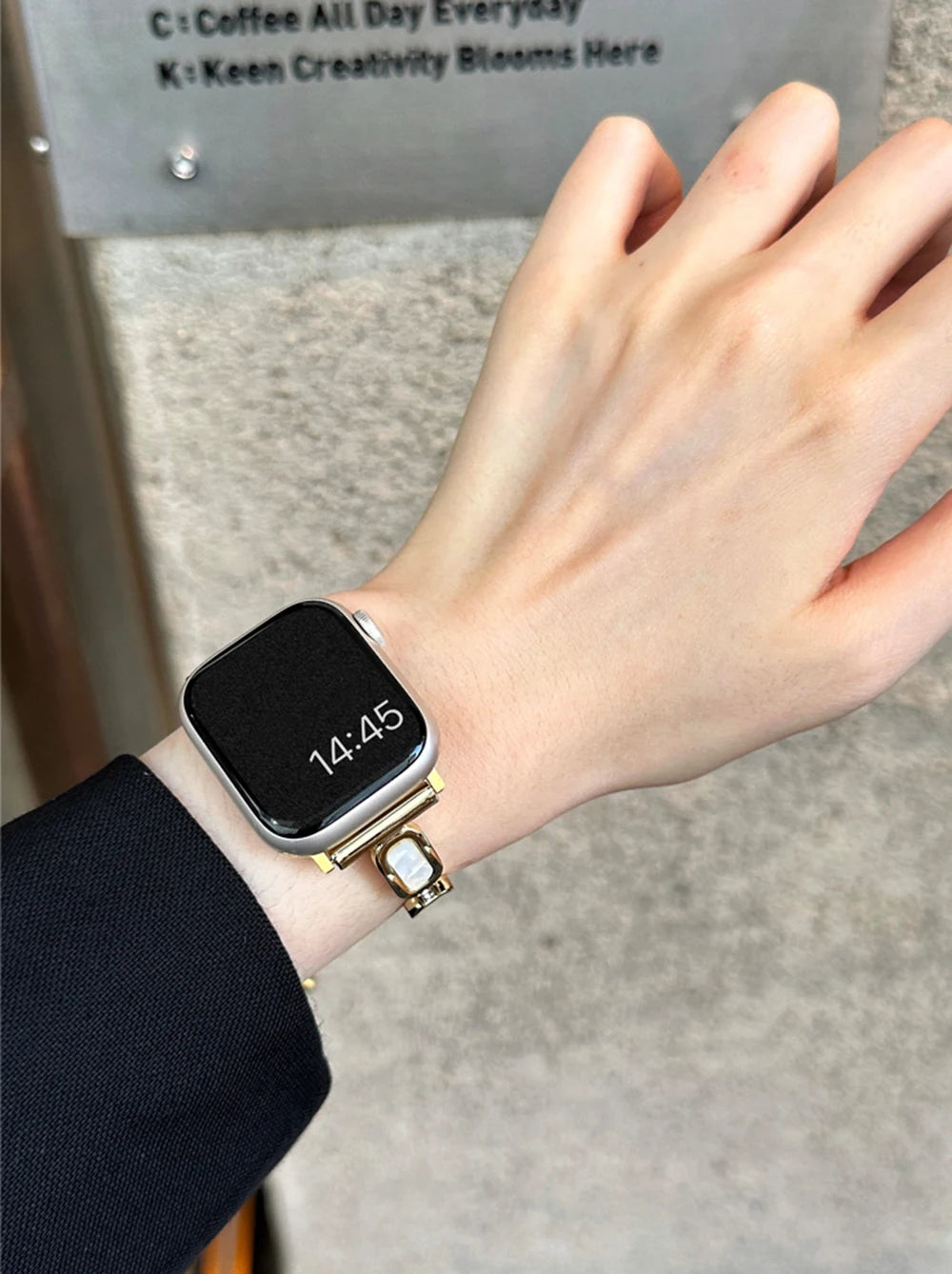 Women metal band for Apple Watch 10 9 8 band 42mm 46mm 41mm 45mm 40mm 44mm band Apple Watch Series 7 SE 6 5 Ultra watch band Belt