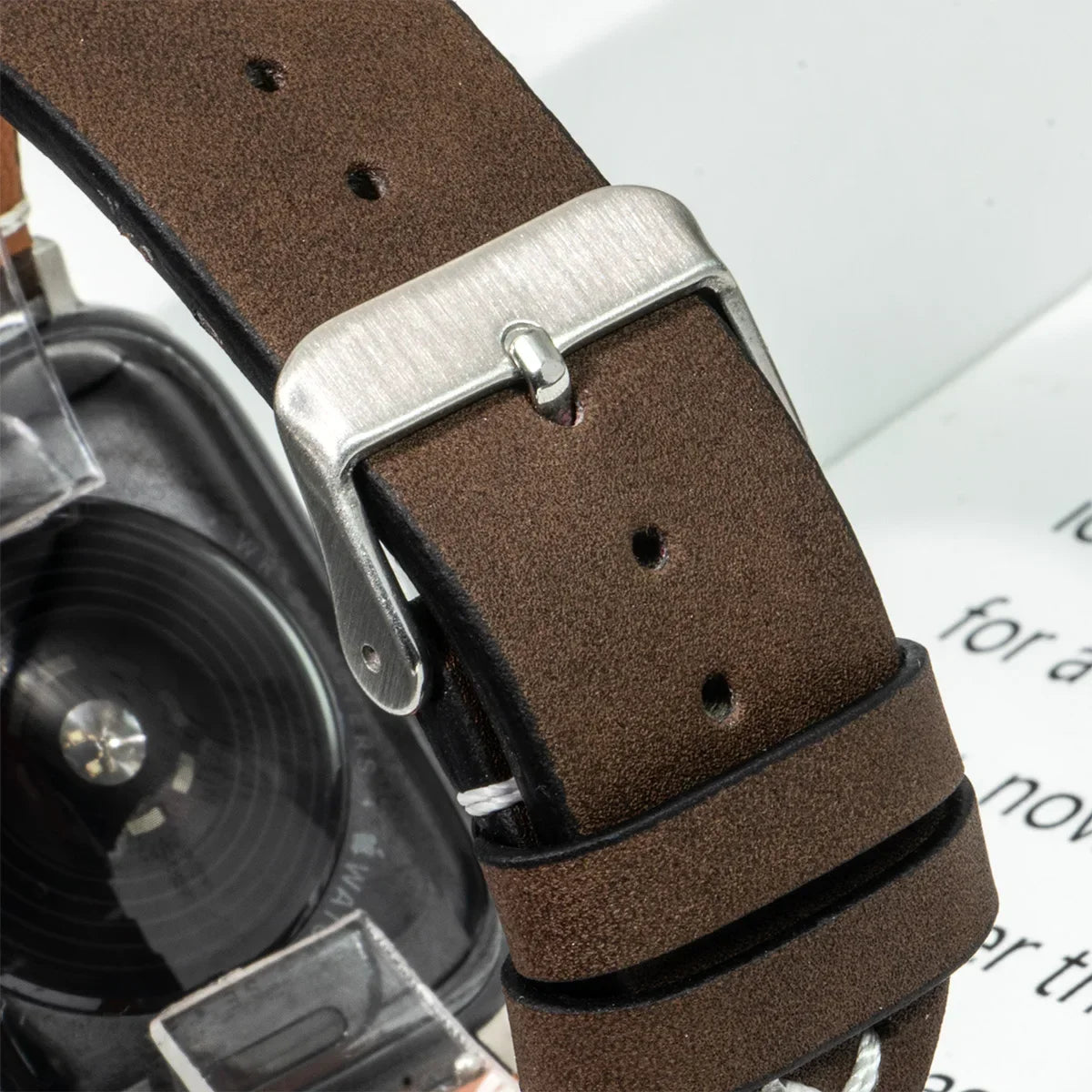 Leather band for Apple Watch band Ultra 2 49mm 46mm 42mm 45mm 44mm 42mm 40mm 41mm watch band for Apple Watch Series 10 9 8 7 6 SE 5 4