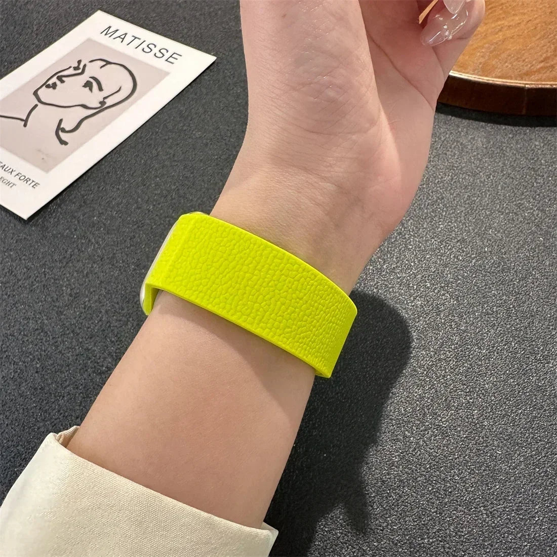 Magnetic band for Apple Watch Ultra3 2 1 49mm 45mm 42mm 46mm 40mm 41mm 2025 New silicone sport band Series 11 10 9 8 7 6 5 4 SE