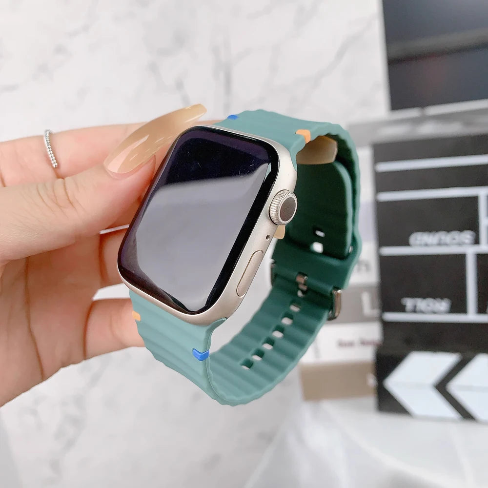 Silicone band for Apple Watch 10 band 46mm 42mm 49mm 45mm 44mm 40mm 41mm correa band belt Apple Watch Series 10 9 8 6 7 5 SE Ultra