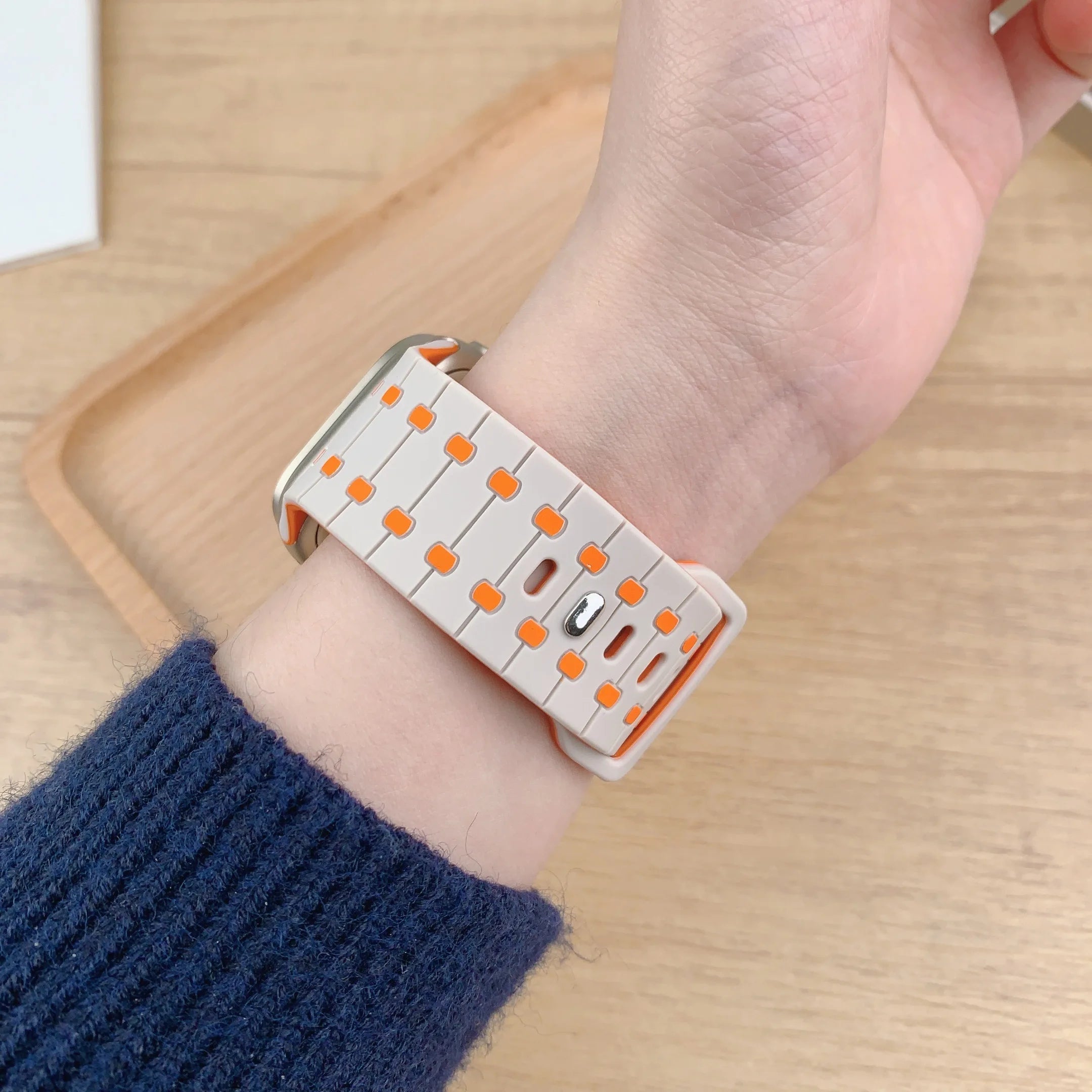 Silicone band For Apple Watch band 45mm 41mm 44mm 49mm 40mm 38mm 42mm 46mm band correa Apple Watch Series 10 9 8 7 6 5 3 SE Ultra