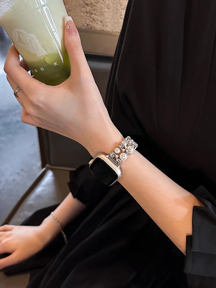Luxury Diamond band For Apple Watch Ultra 10 9 8 7 6 5 4 Woman Pearl band For Apple Watch 38mm 40mm 41mm 42mm 45mm 46mm 49mm