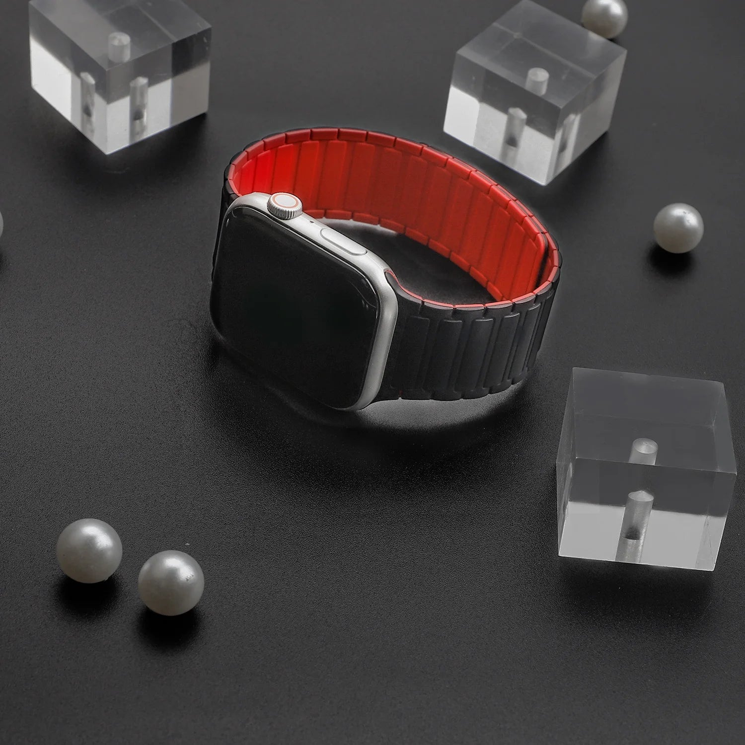 Magnetic Loop band for Apple Watch band 46mm 44mm 40mm 45mm 41mm 42mm Silicone band Apple Watch Series 11 10 9 8 7 6 SE Ultra 3