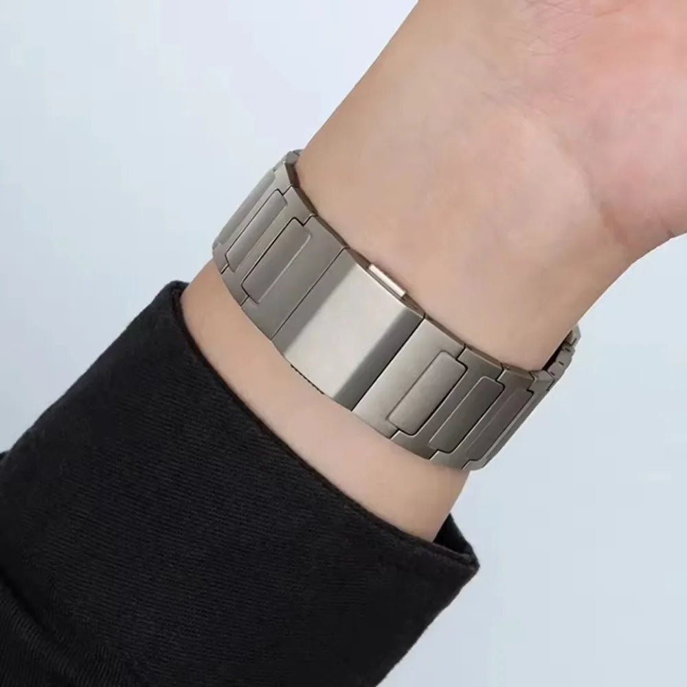 Stainless Steel Strap for Samsung Galaxy Watch 2025 Ultra 47mm Metal Comfortable Breathable Band for Galaxy Watch 8-7 Ultra 47mm