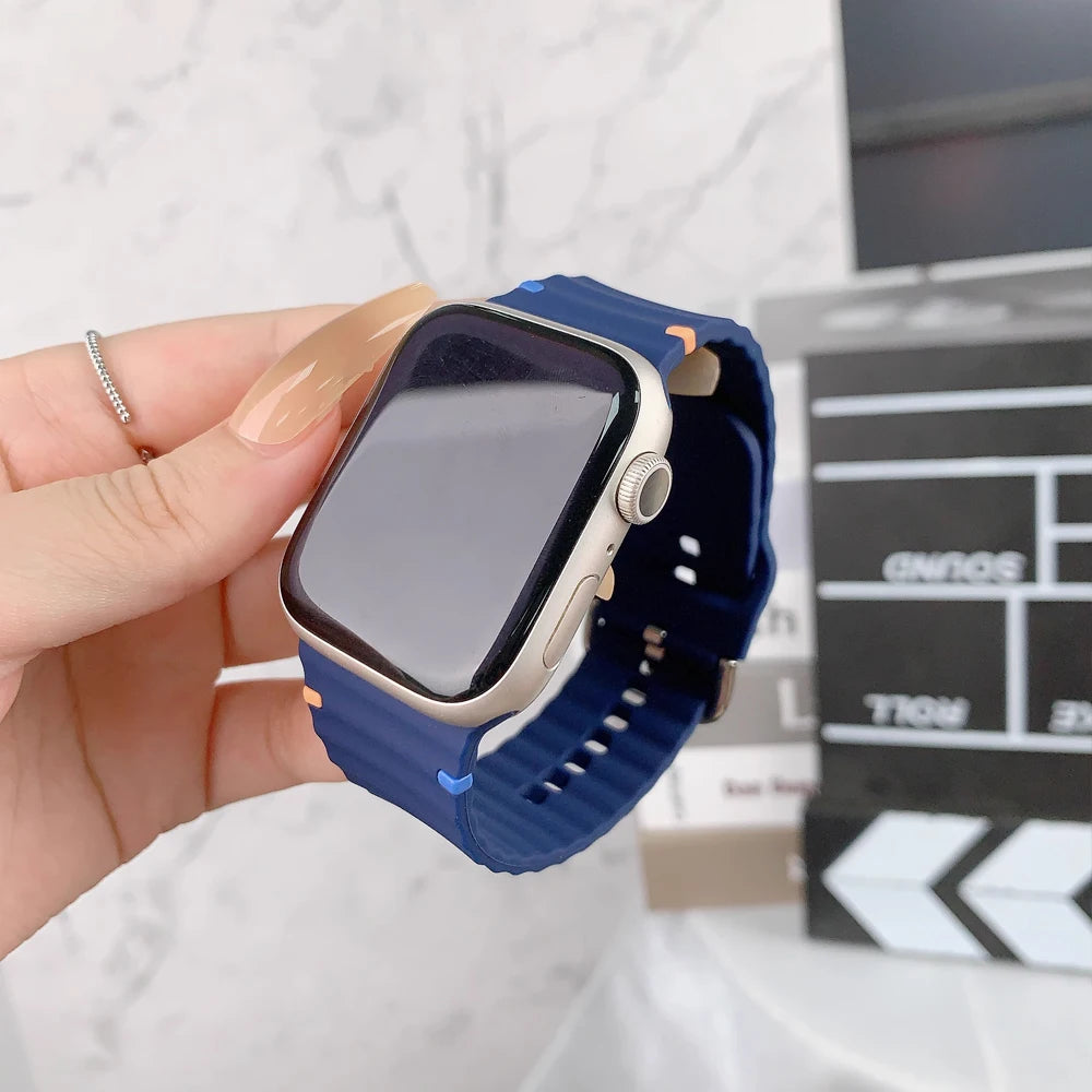 Silicone band for Apple Watch 10 band 46mm 42mm 49mm 45mm 44mm 40mm 41mm correa band belt Apple Watch Series 10 9 8 6 7 5 SE Ultra