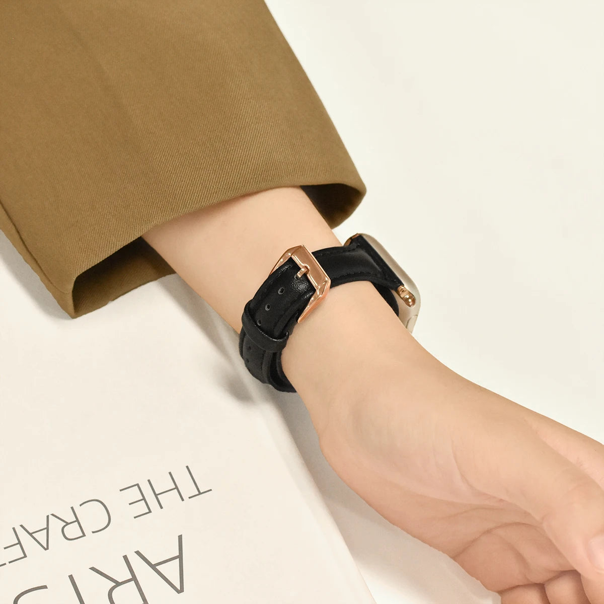 Slim Leather band For Apple Watch Series 10 11 42mm 46mm 9 8 7 41mm 45mm band 42mm Ultra 49mm band Apple Watch SE 6 5 4 3 40mm 44mm